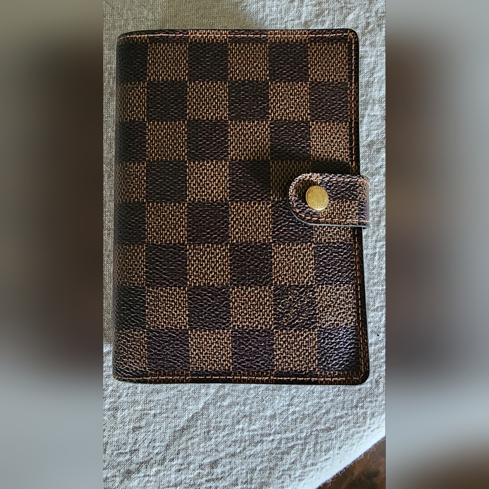 Louis vuitton small ring agenda